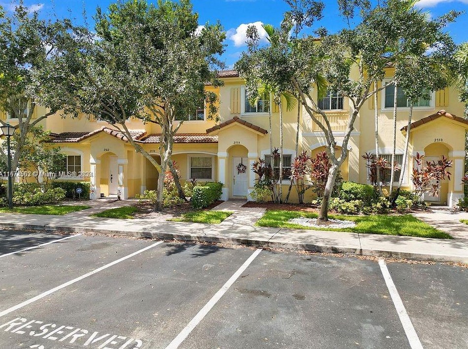 2665 Sw 84th Terrace #105, Hollywood, FL 33025