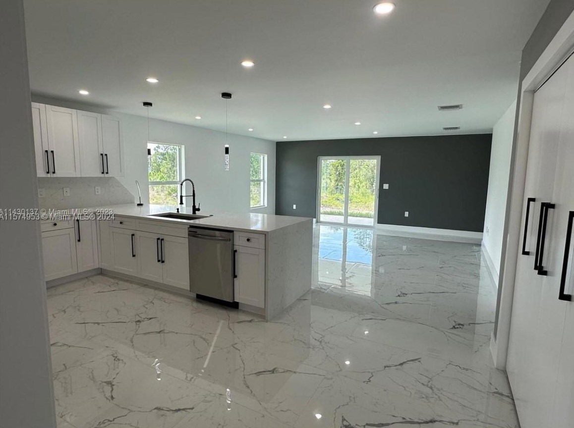 1125 Milwaukee, Lehigh Acres, FL 33974