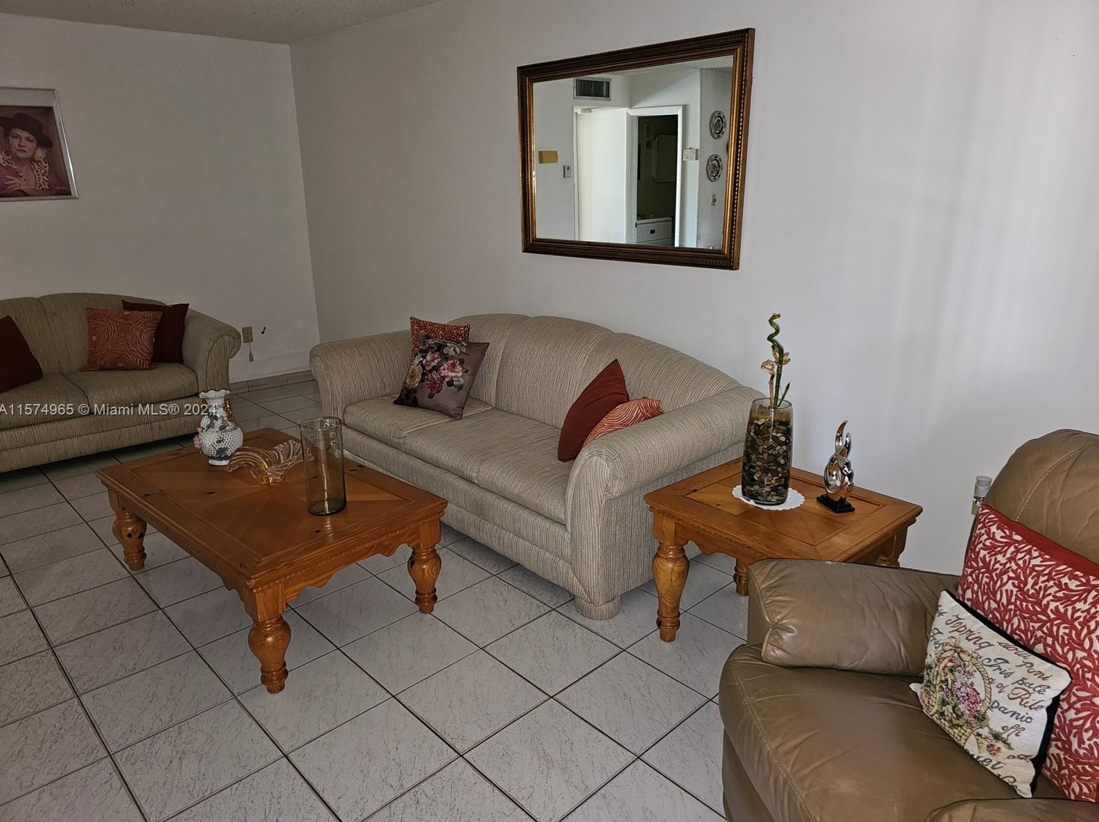 1855 W 60th St #204, Hialeah, FL 33012