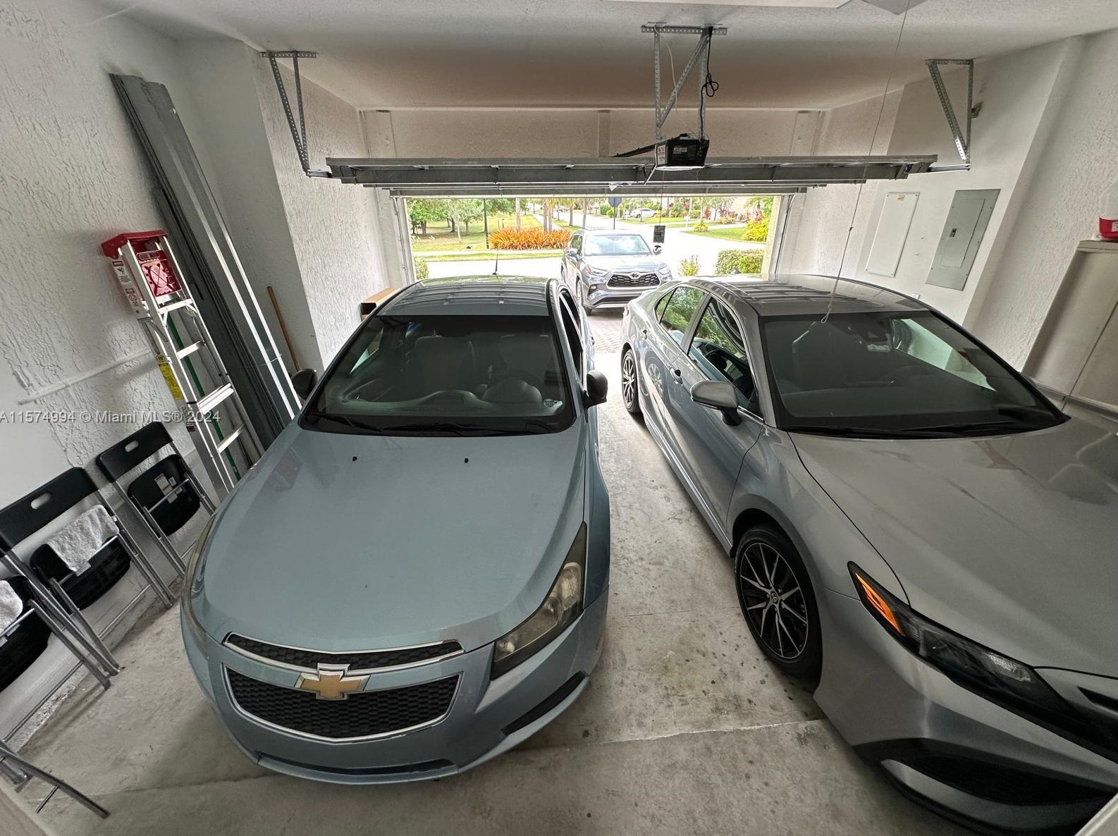 9740 Lindale Trace Blvd, Fort Pierce FL 34987-2411 exterior