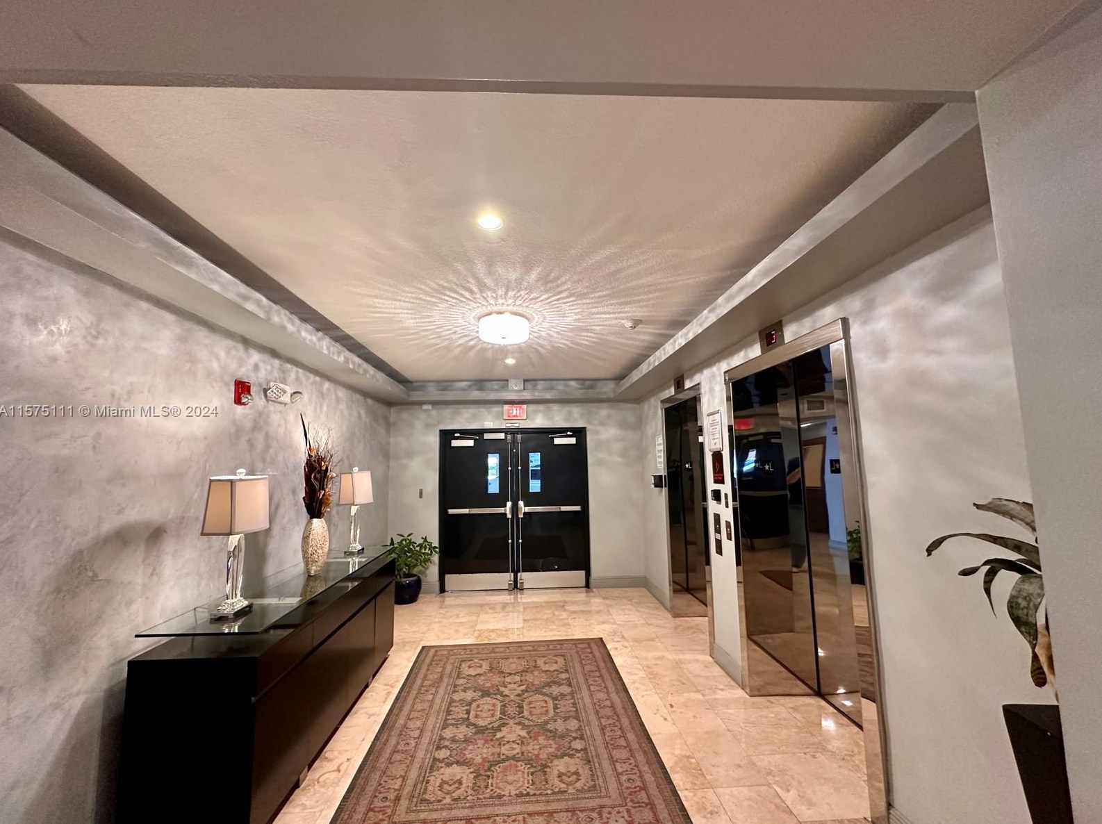 3590 Coral Way, Miami FL 33145-3075 exterior