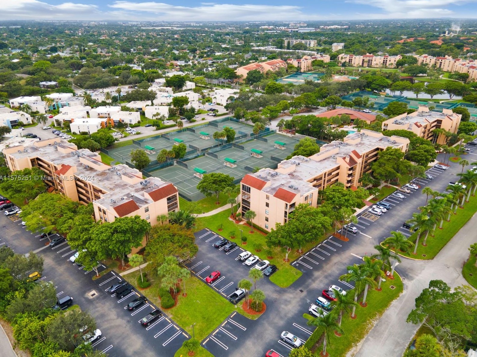 500 Egret Cir #8403, Delray Beach, FL 33444