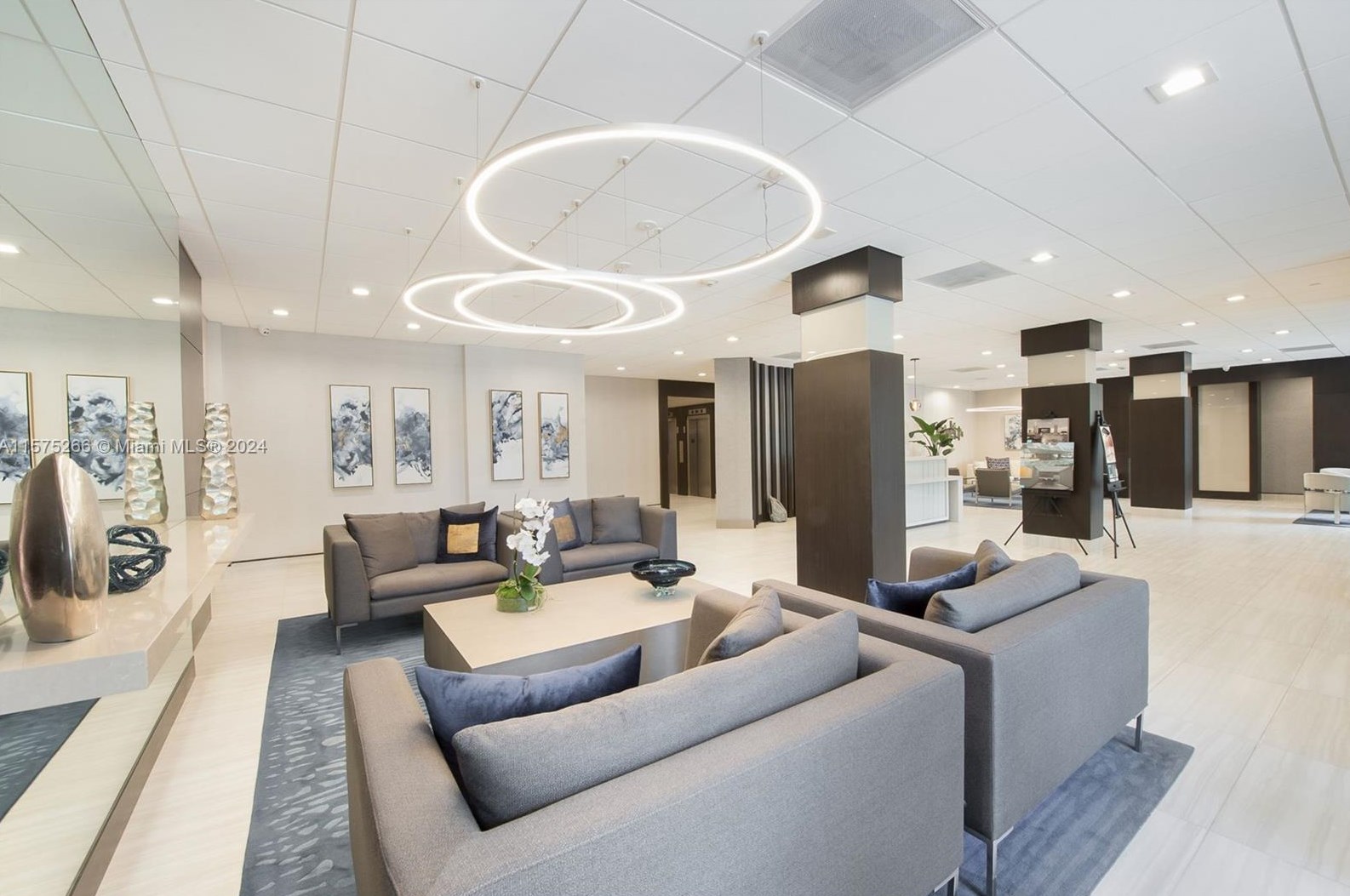 90 Edgewater Dr, Miami FL 33133-6942 exterior