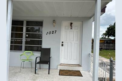 1025 NW 25th Ave - Photo 1