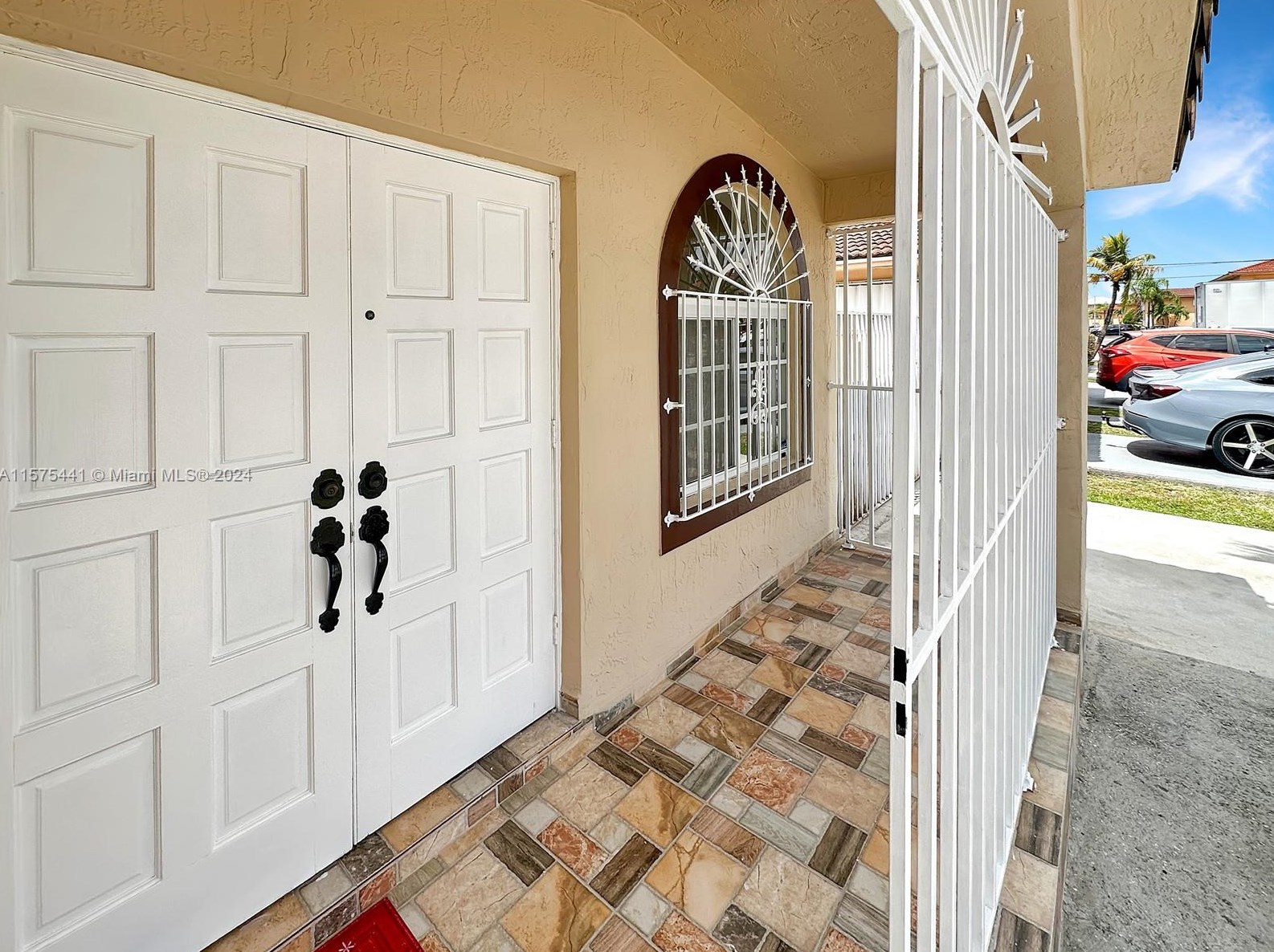 7560 33rd Ln, Hialeah FL  33018-1758 exterior