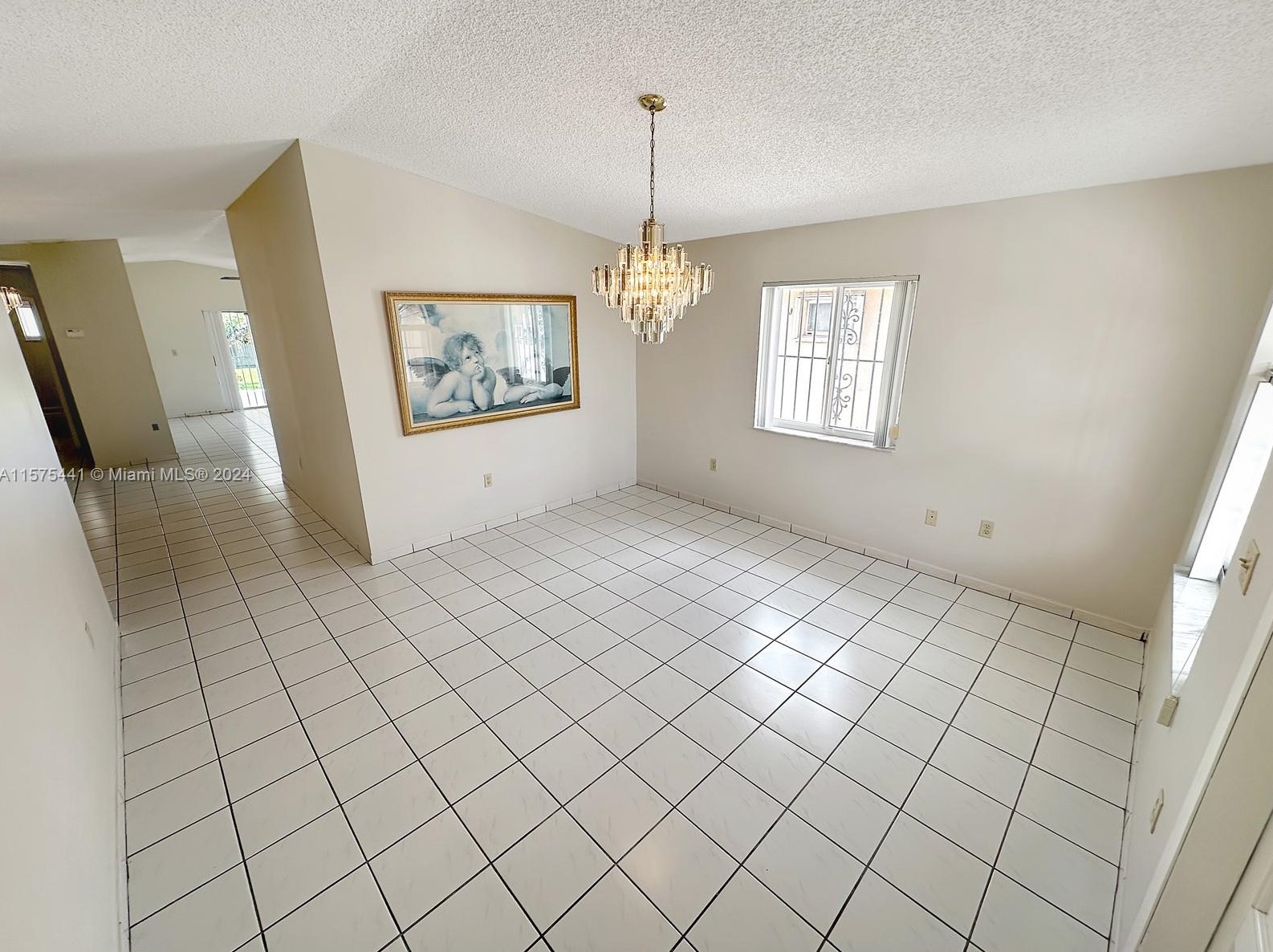 7560 33rd Ln, Hialeah FL  33018-1758 exterior