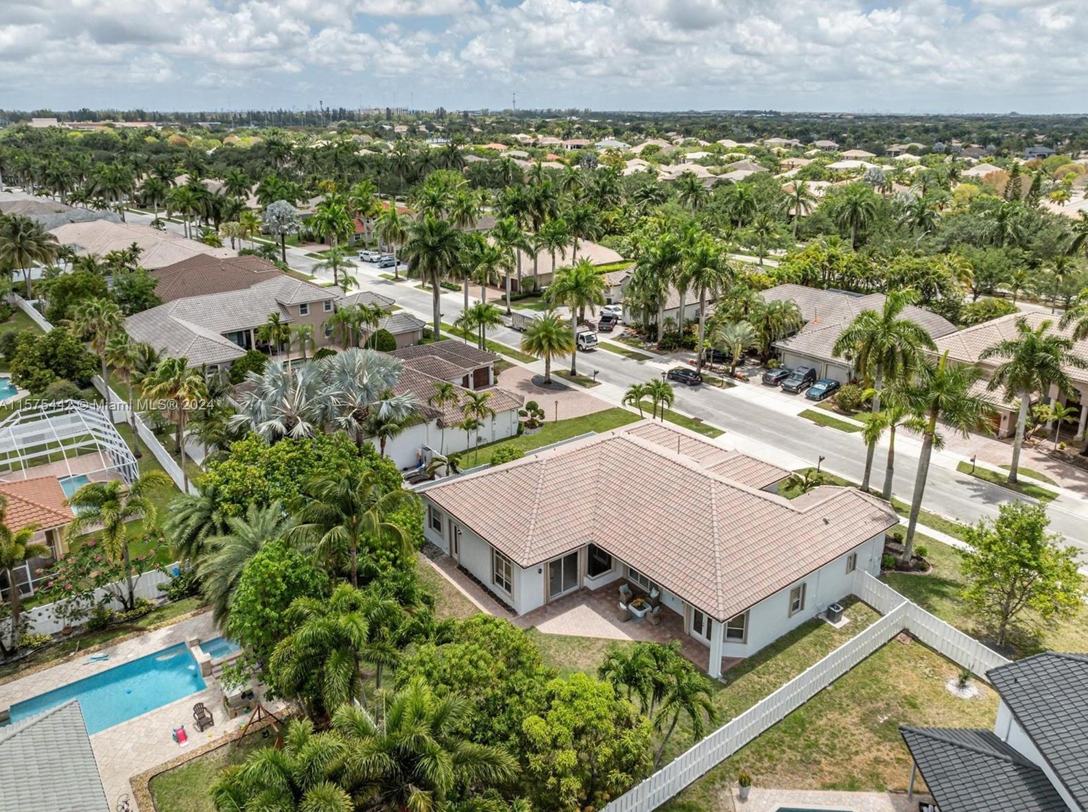 13731 18 St, Hollywood FL 33028-2502 exterior