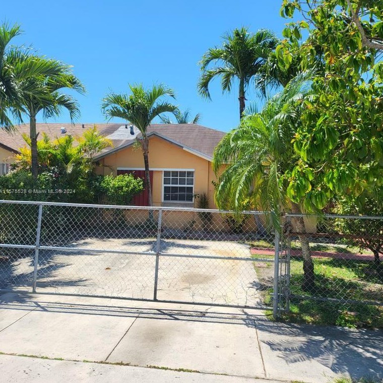 19886 122nd Ct, Miami, FL 33177-4943