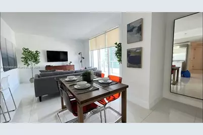 1300 Brickell Bay Dr #3400, Miami, FL 33131 - Photo 2