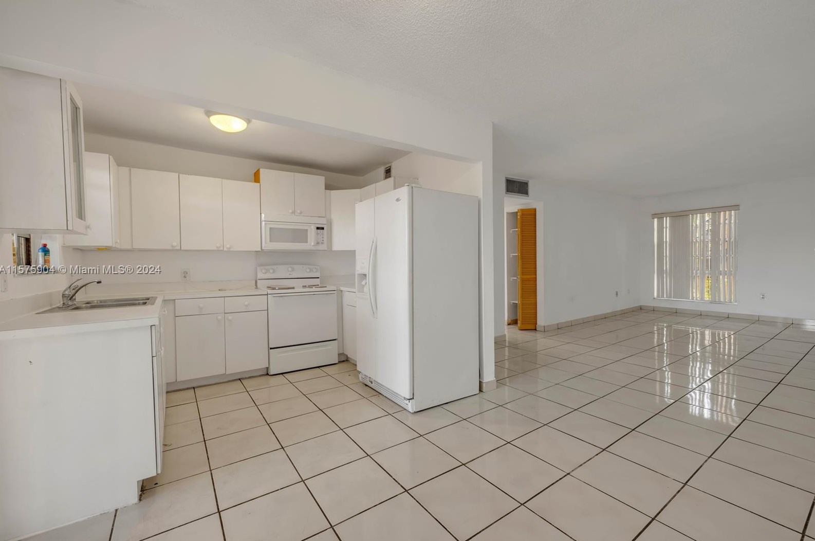 10850 W Flagler St #d110, Miami, FL 33174