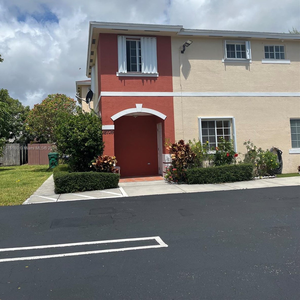 18726 100th Ave, Miami, FL 33157-6906