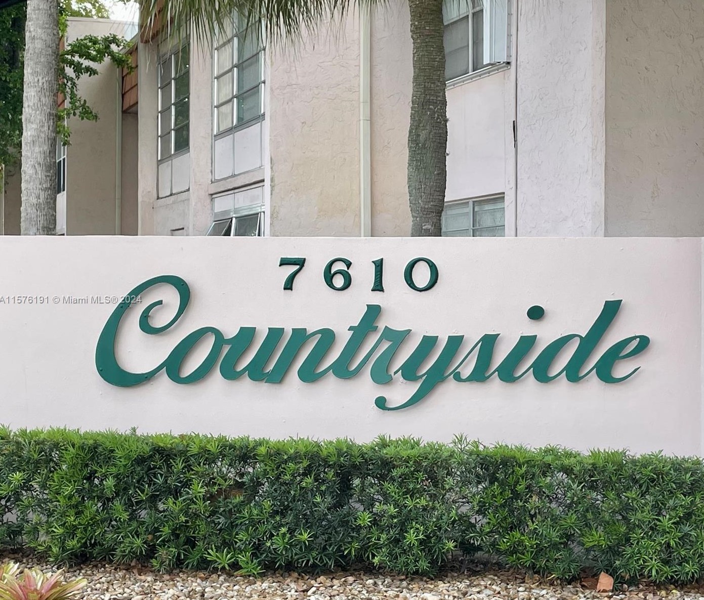 7610 Stirling Rd, Hollywood FL  33024-8439 exterior