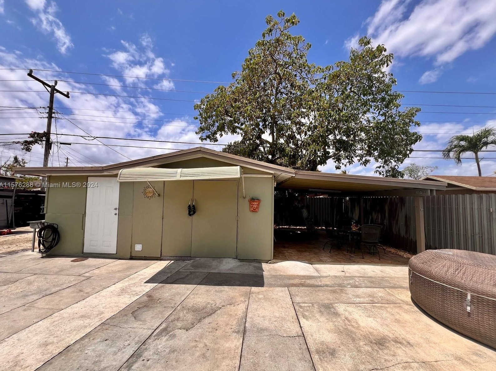 720 69th Way, Hollywood, FL 33024-7446