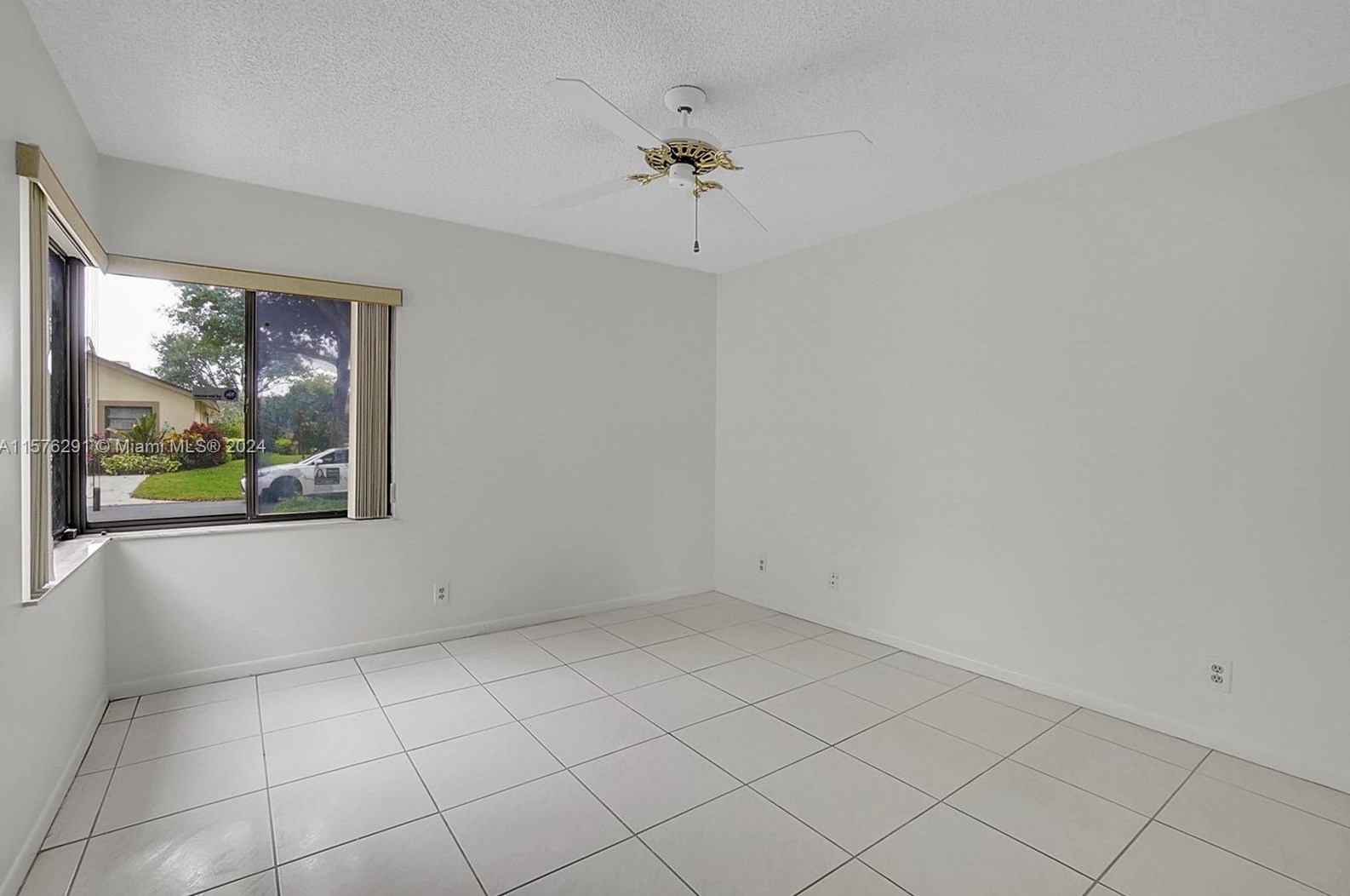 8093 Whispering Palm Dr, Boca Raton FL  33496-5145 exterior