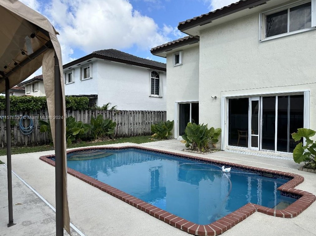 16691 140th Ave, Miami, FL 33177-2078