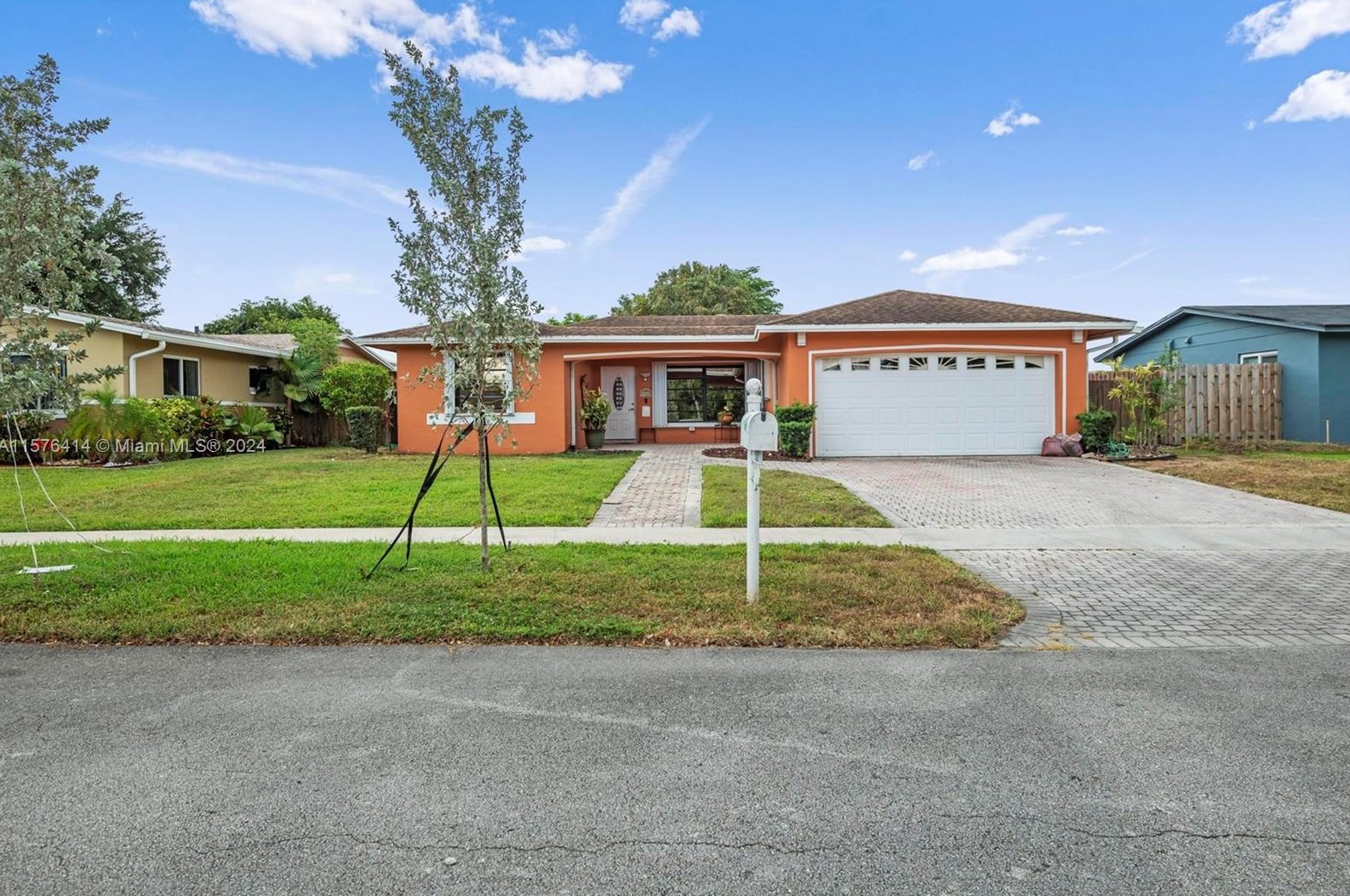 8960 21st Ct, Hollywood, FL 33024-3219