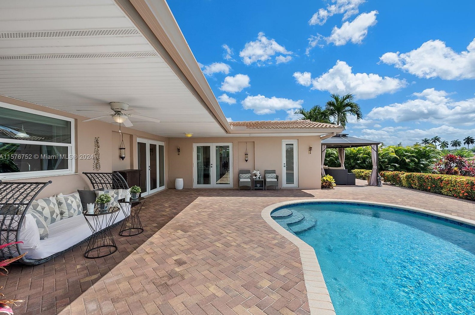 2080 82 Ter, Hollywood FL 33024-3171 exterior