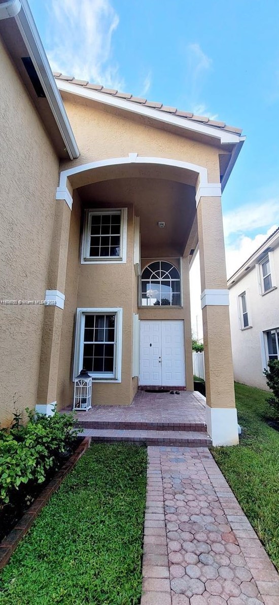 15291 18th St, Hollywood, FL 33027-4306