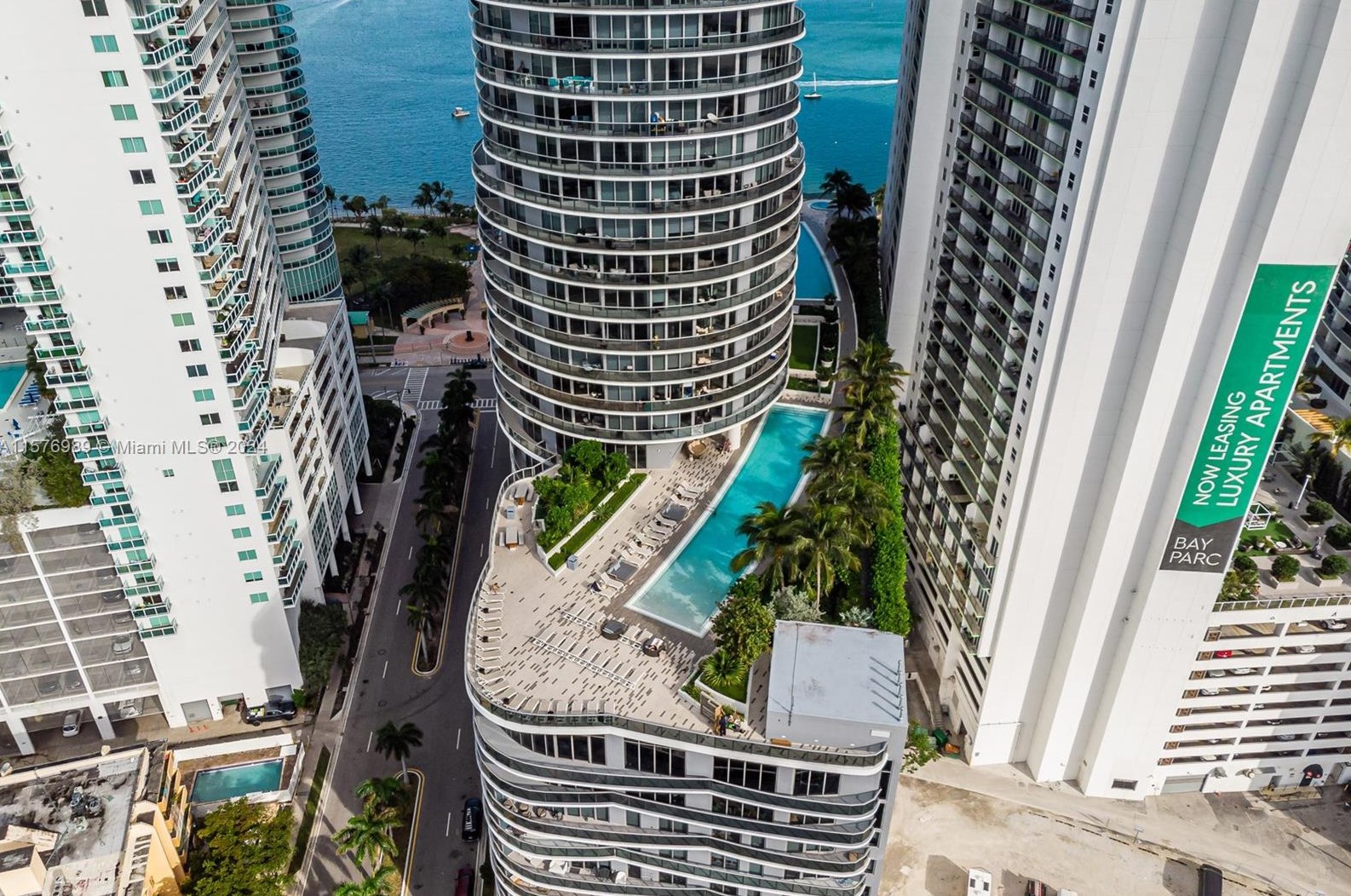 488 18th St, Miami FL  33132 exterior