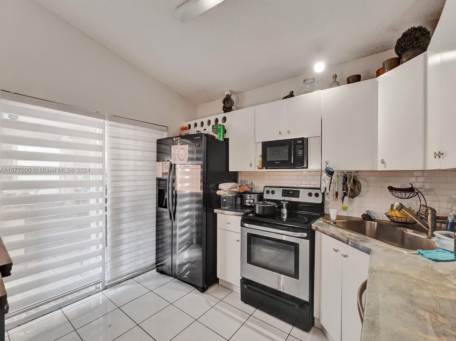 7001 W 35th Ave #167, Hialeah, FL 33018