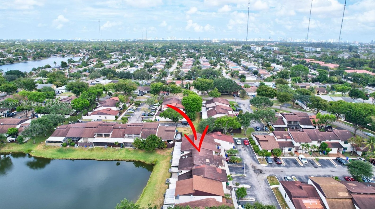 6845 39th Dr, Hollywood FL  33023-6678 exterior