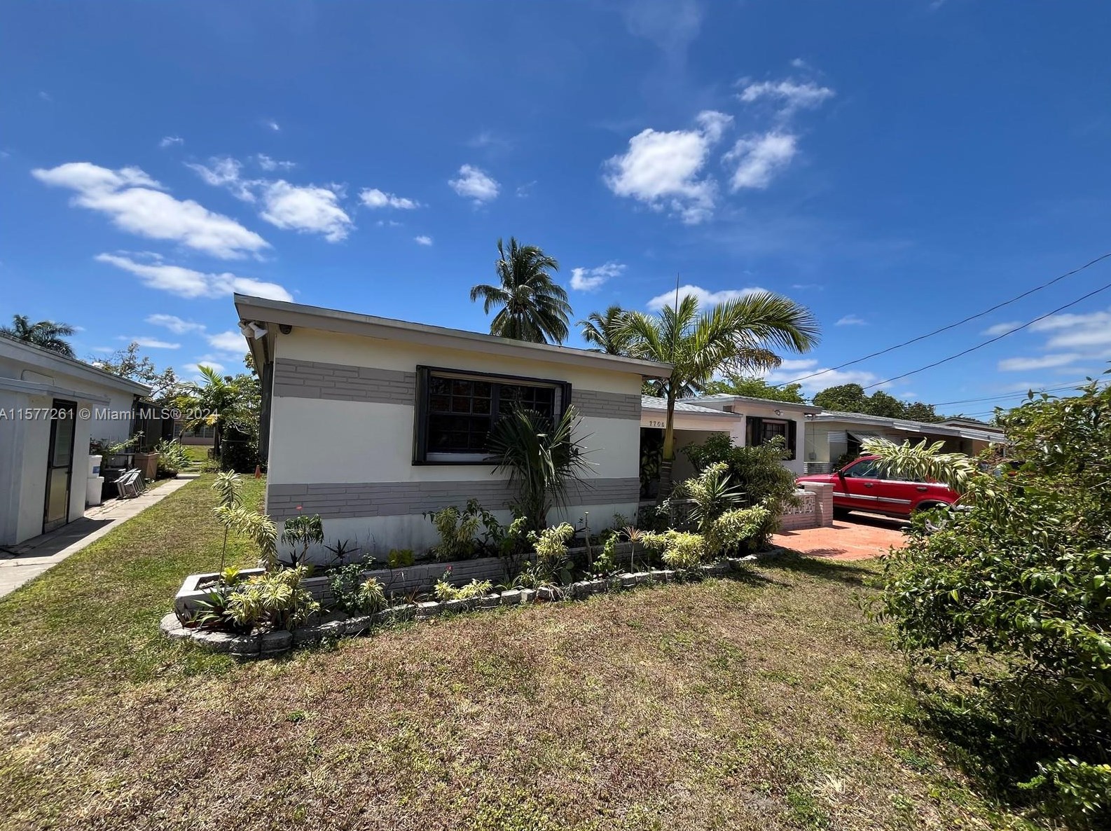 7706 Granada Blvd, Hollywood, FL 33023-5801