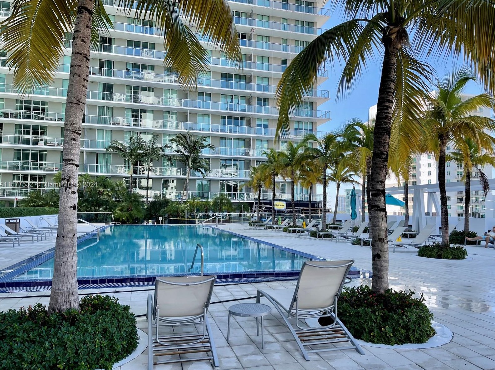 1111 1st Ave, Miami FL  33130-5400 exterior