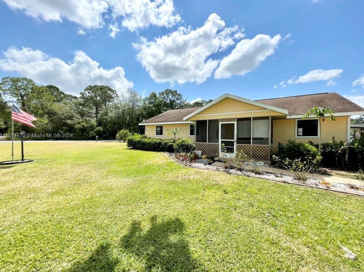 203 Eleanor Blvd, Lake Placid, FL 33852