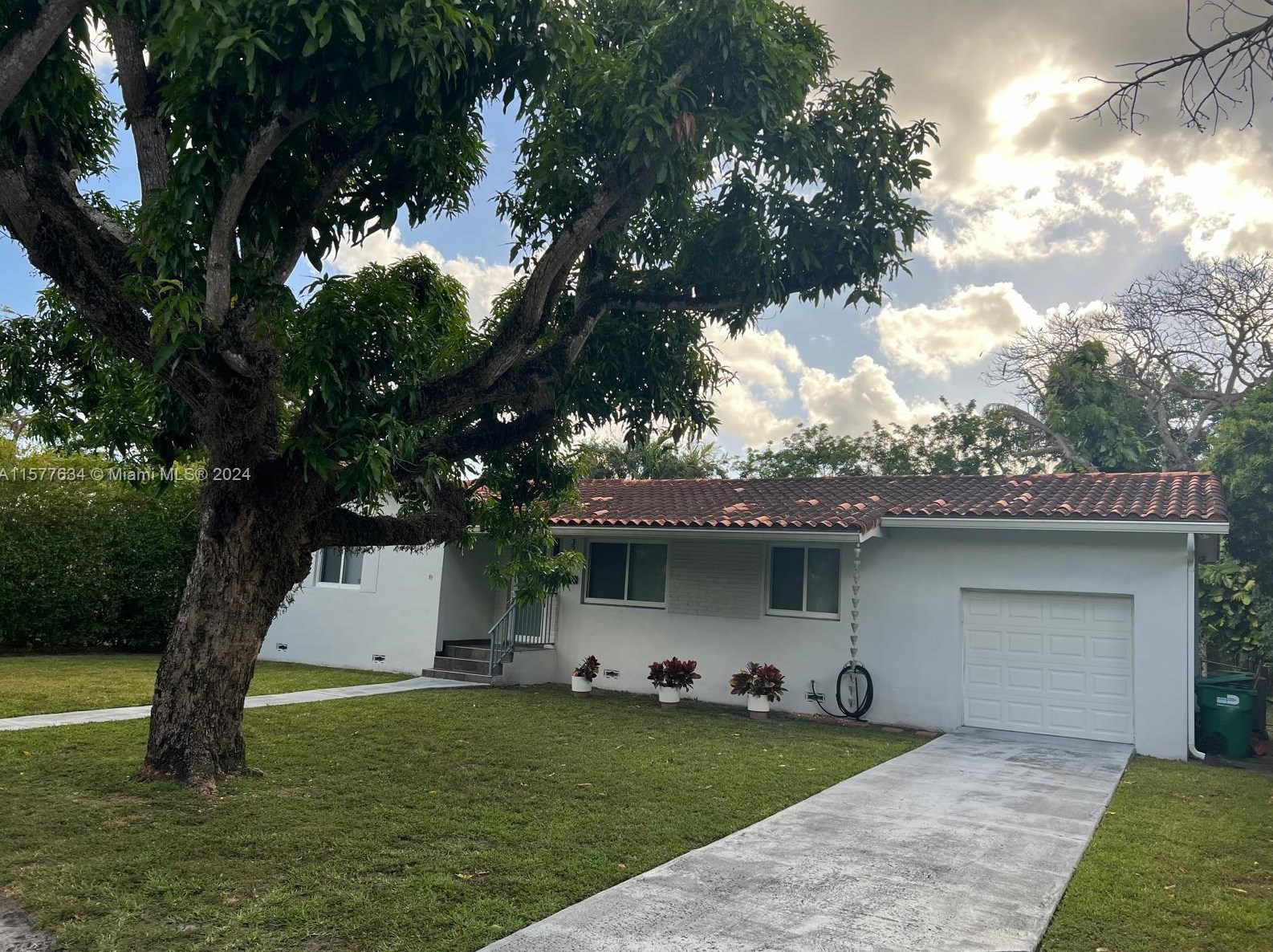 3230 Sw 57th Ave, Miami, FL