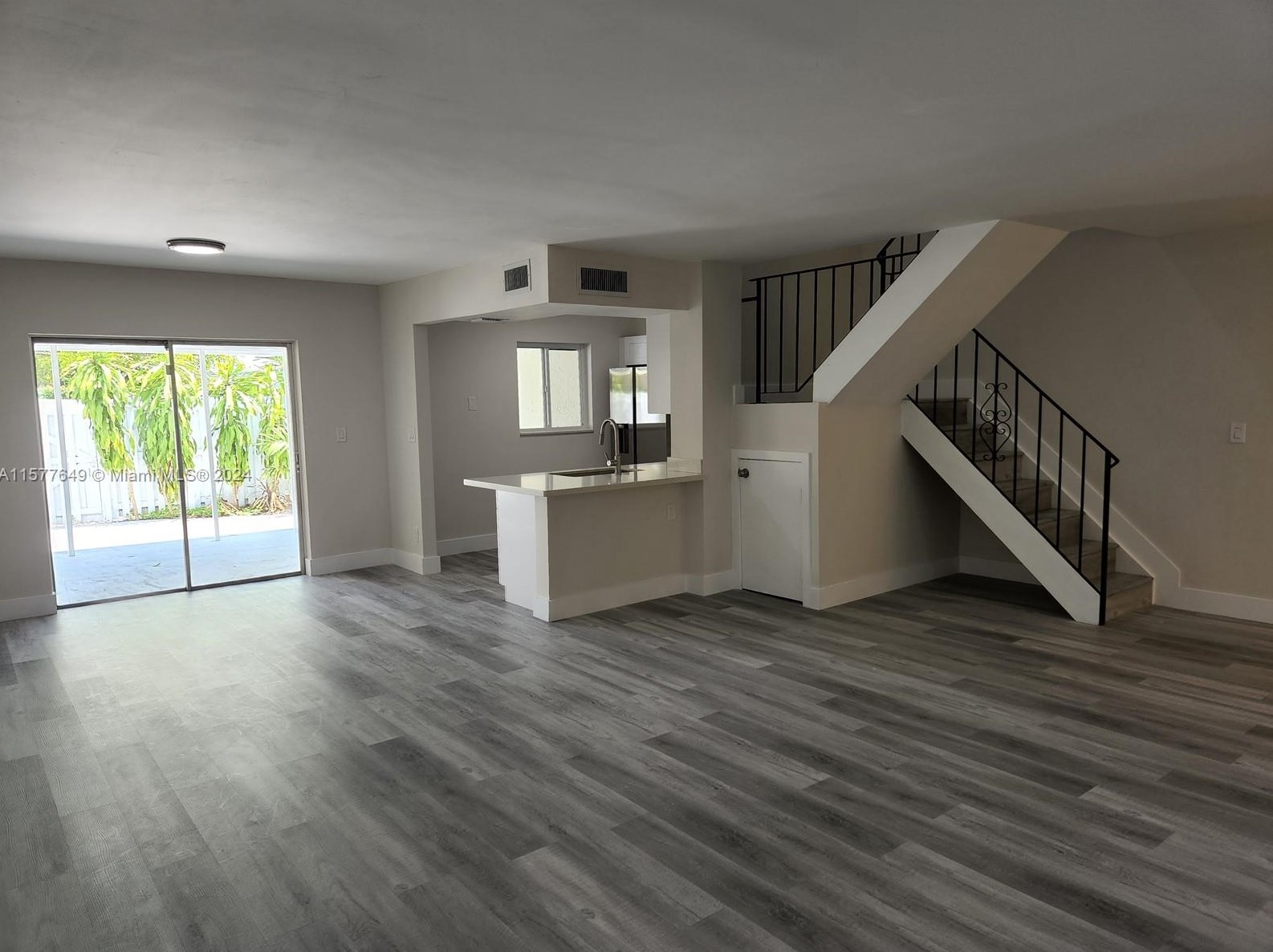 22255 103rd Ave, Miami, FL 33190-1422