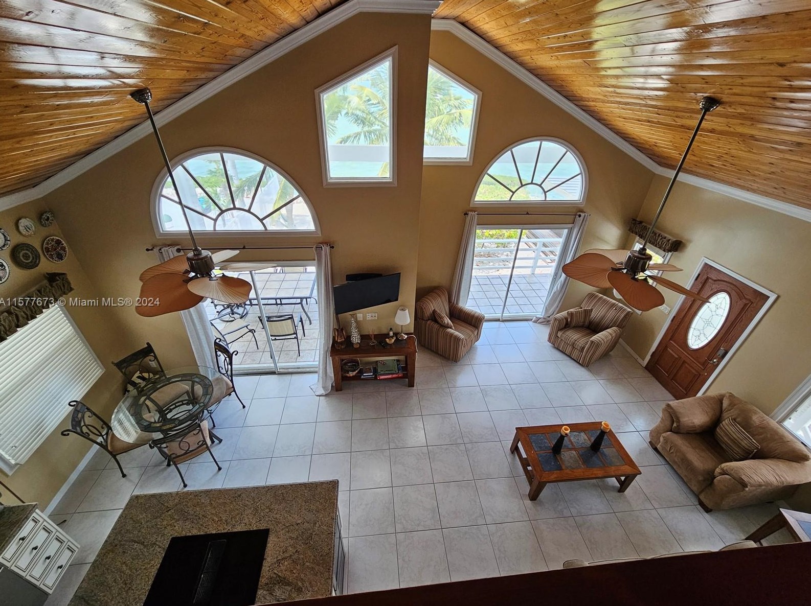 575 Hazel St, Key Largo FL 33037-3125 exterior