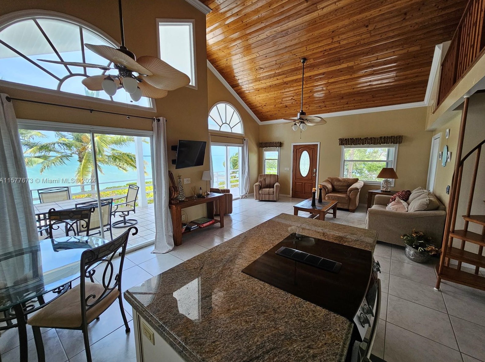 575 Hazel St, Key Largo FL 33037-3125 exterior