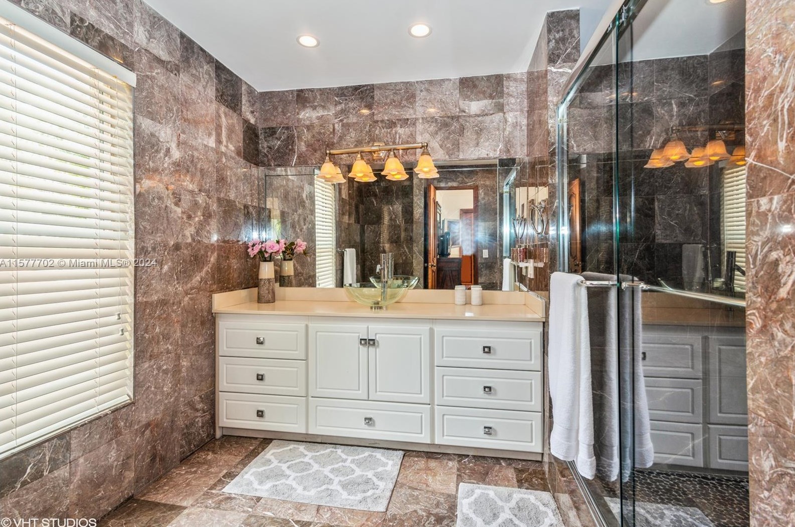 2141 Secoffee St, Miami FL 33133-3214 exterior