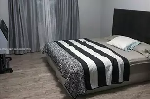 2008 SE 26th Ln, Homestead, FL 33035 - Photo 10