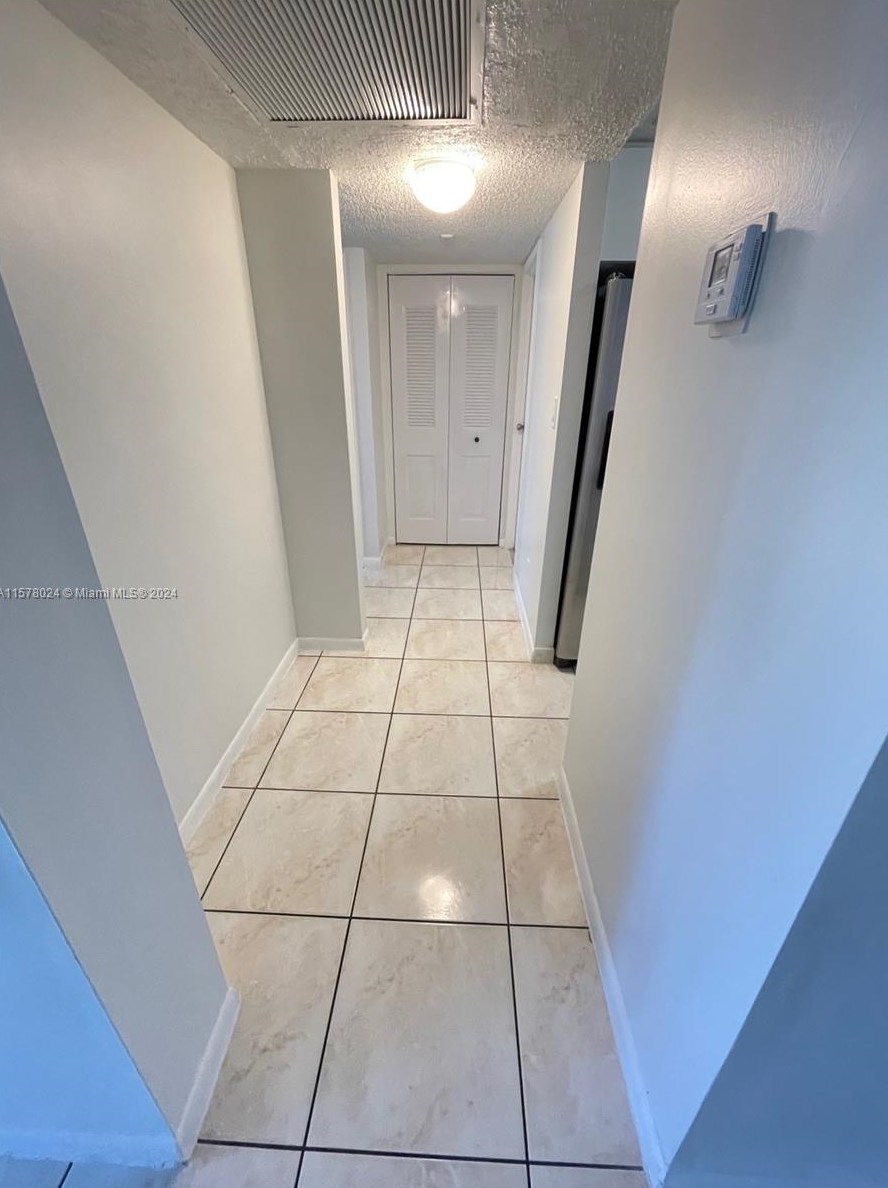 5805 Washington St, Hollywood FL 33023-7432 exterior