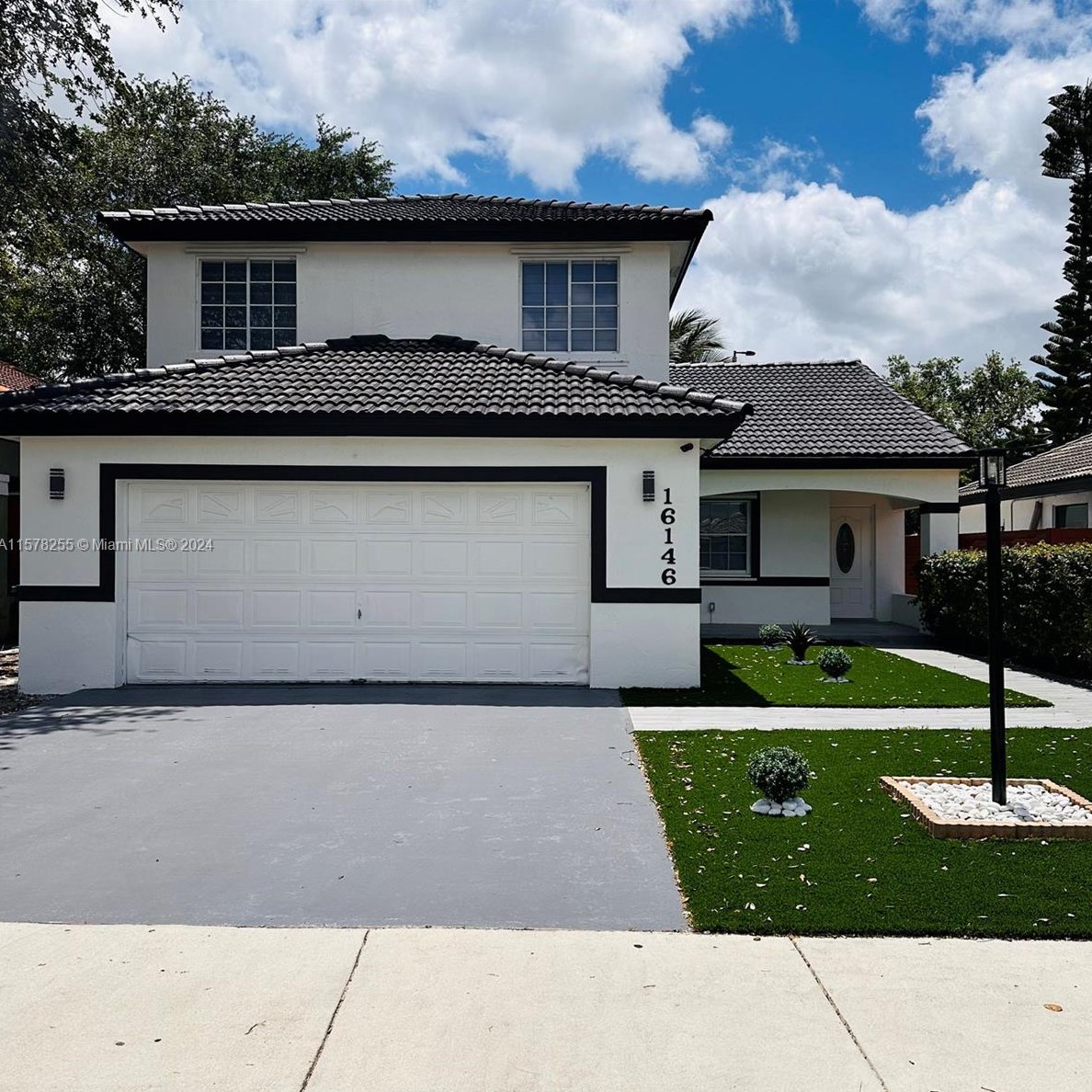 16146 86th Ter, Miami, FL 33193-3072