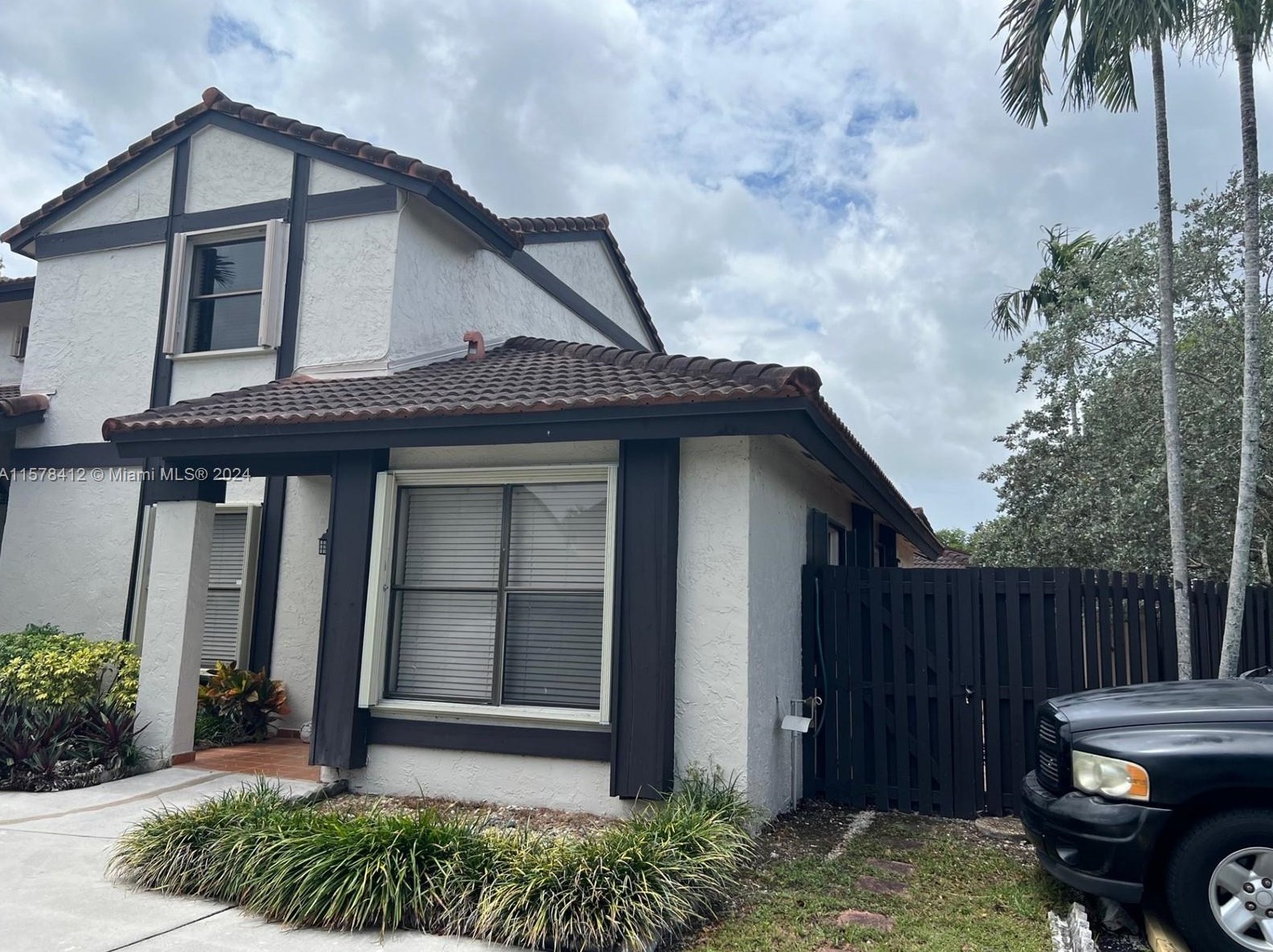 14950 48th Ter, Miami, FL 33185-5254