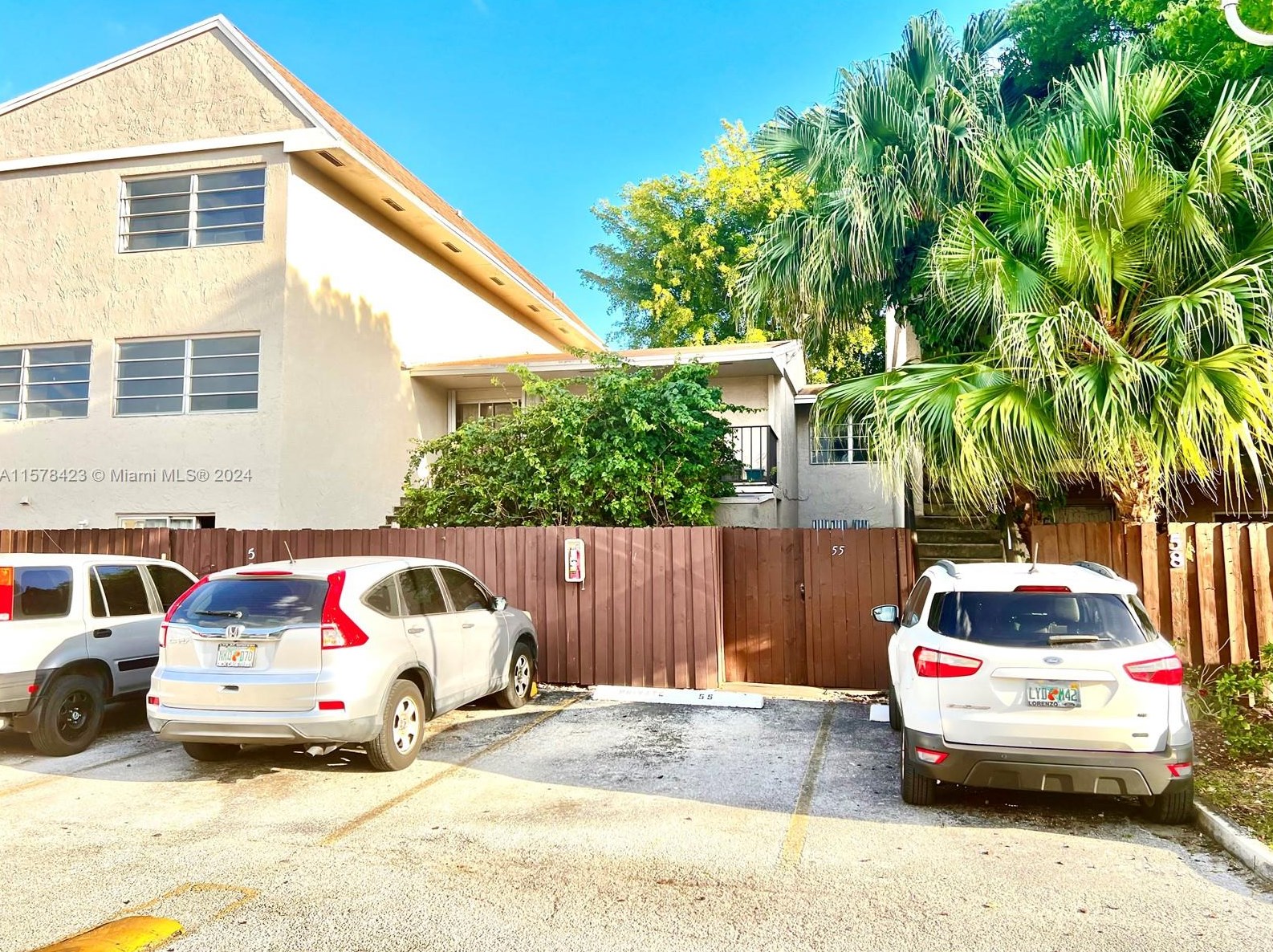 15655 82nd Circle Ln, Miami, FL 33193-5046