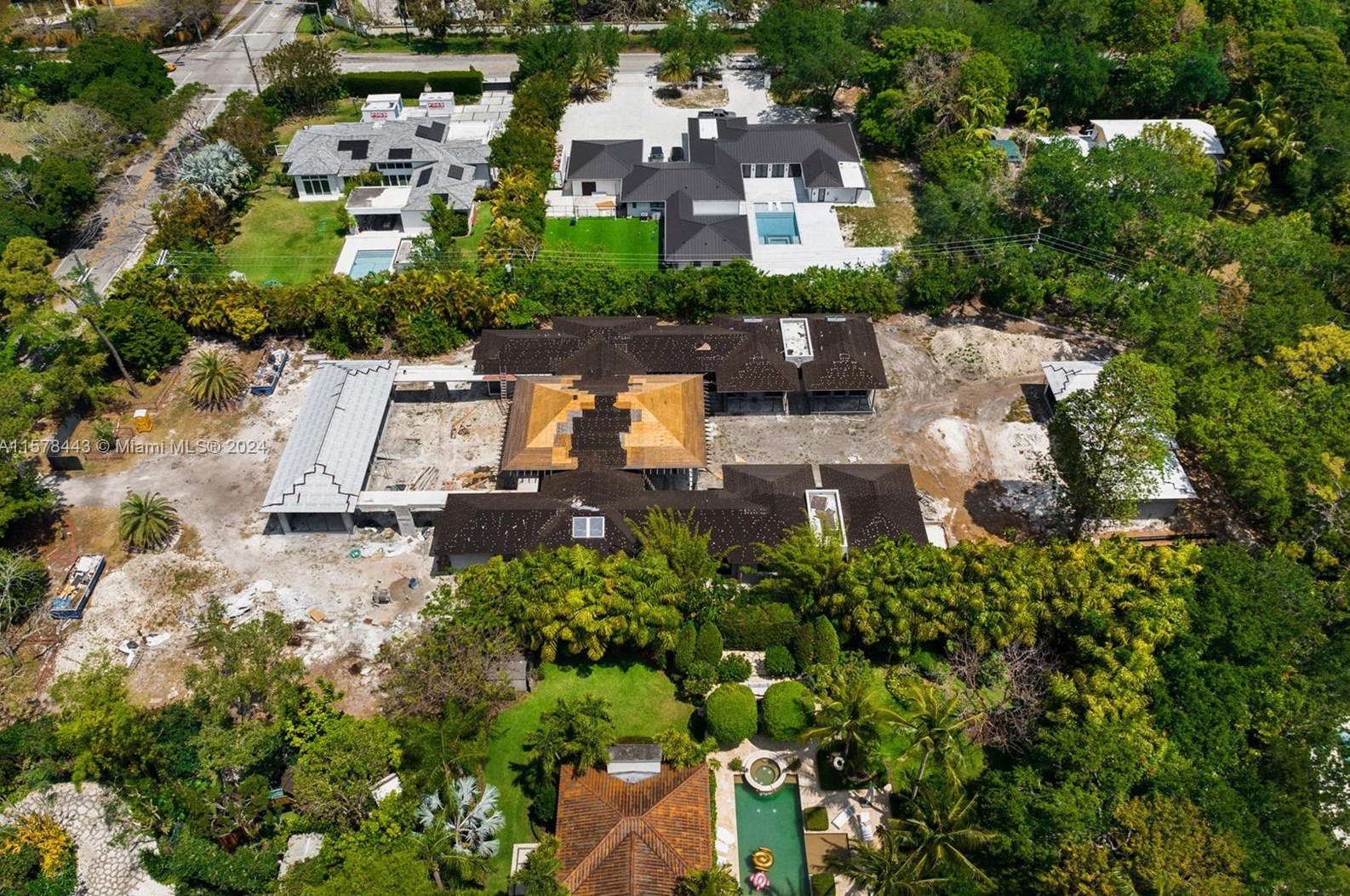 10493 Sw 67th Ave, Miami, FL 33156