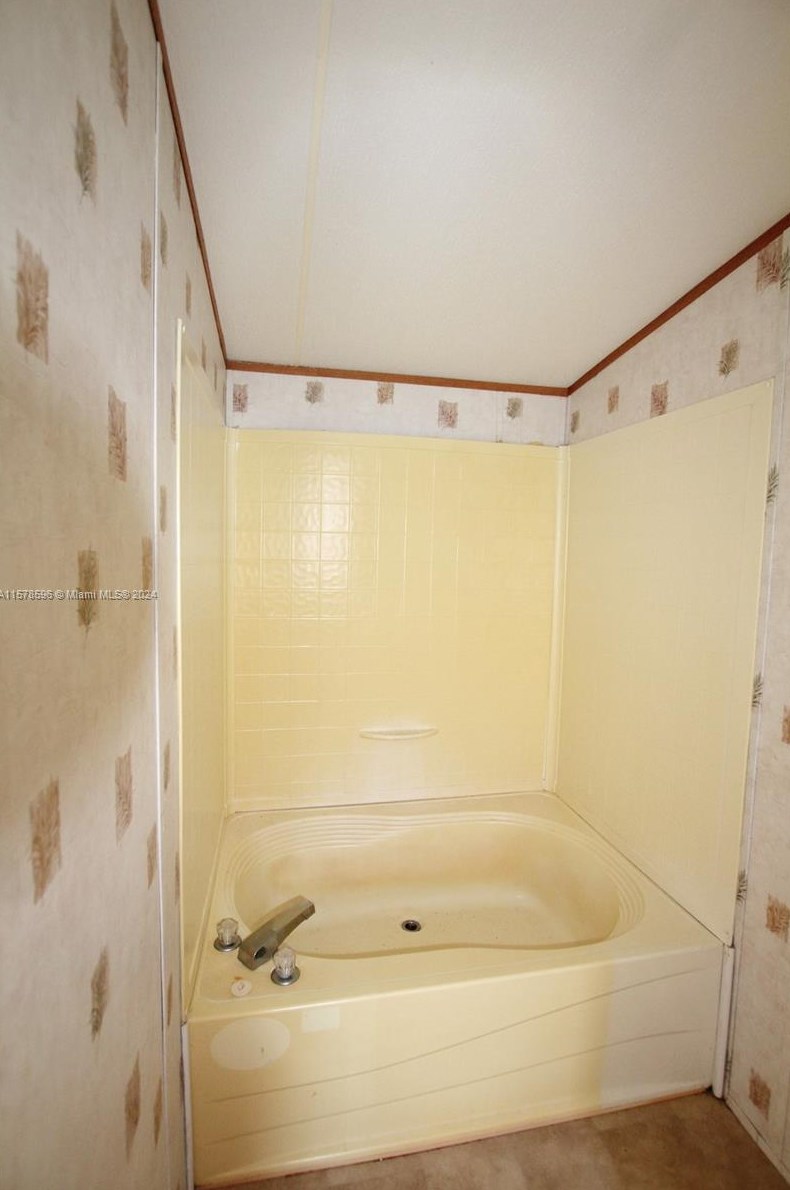 3761 165 Ct, Okeechobee FL 34972-8413 exterior