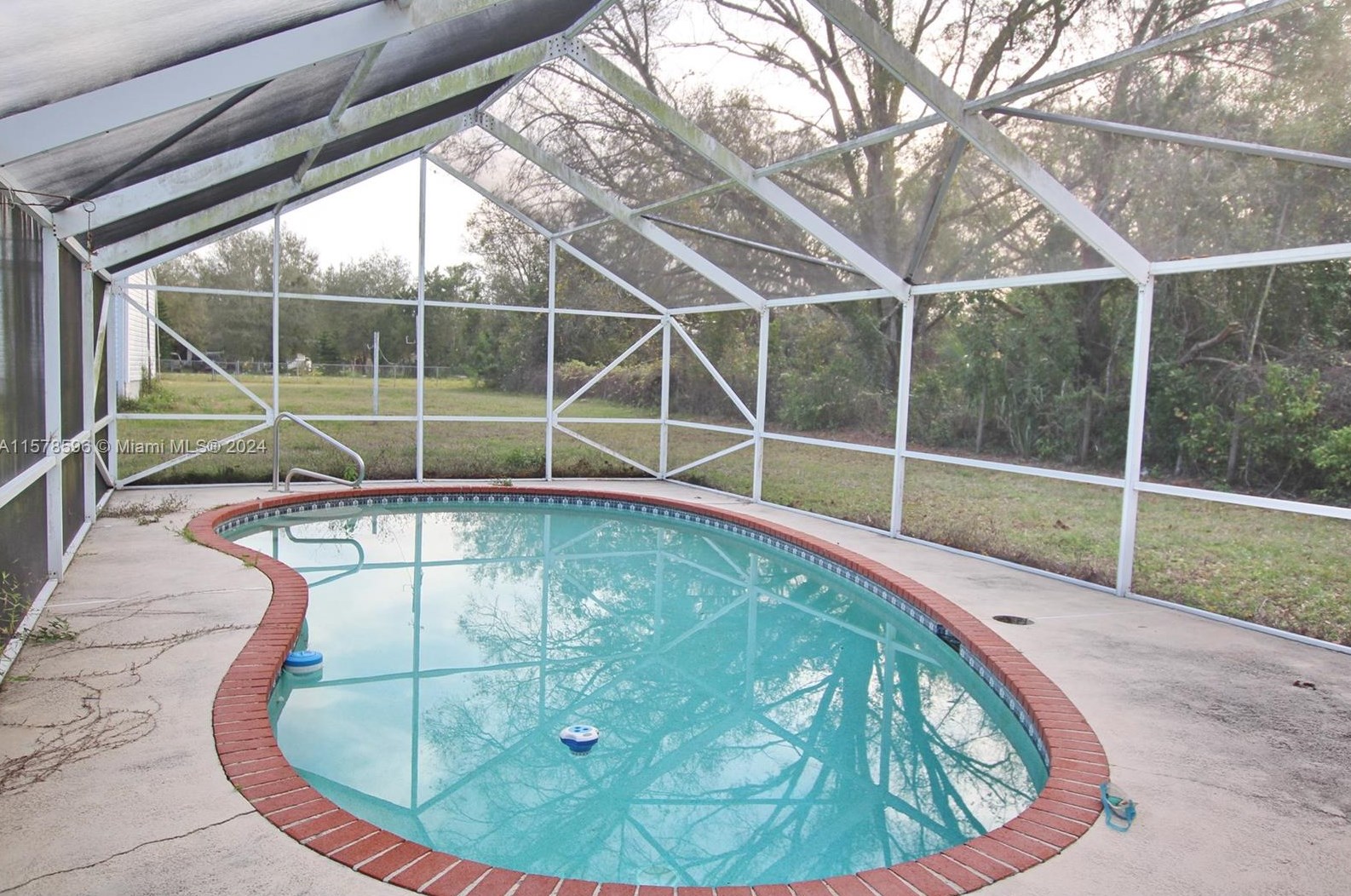 3761 165 Ct, Okeechobee FL 34972-8413 exterior