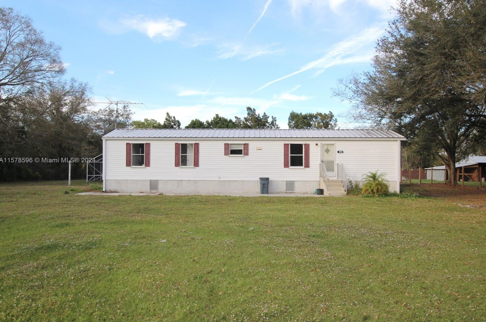3761 165th Ct, Okeechobee, FL 34972-8414