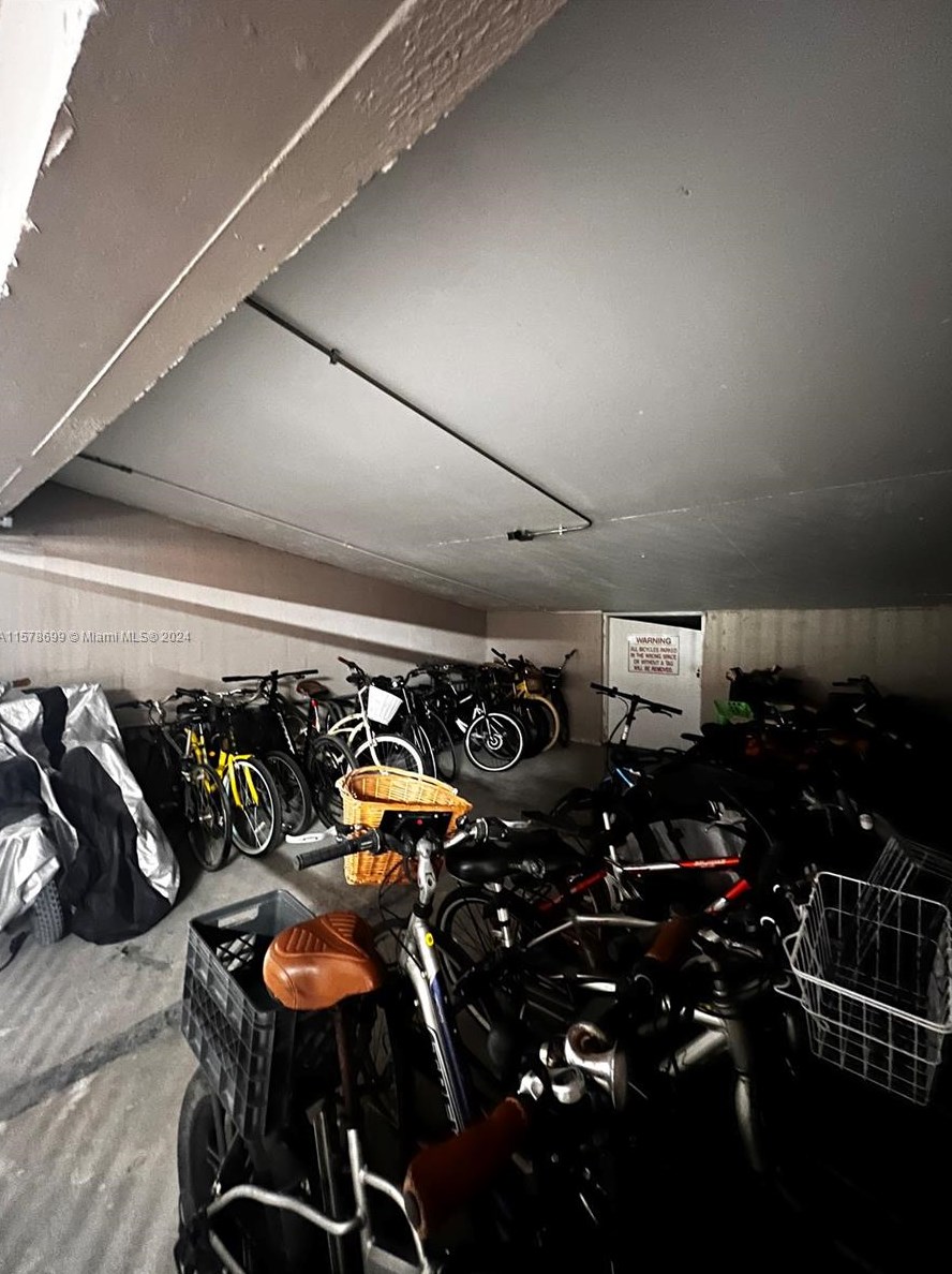 1750 James Ave, Miami FL 33139-7507 exterior