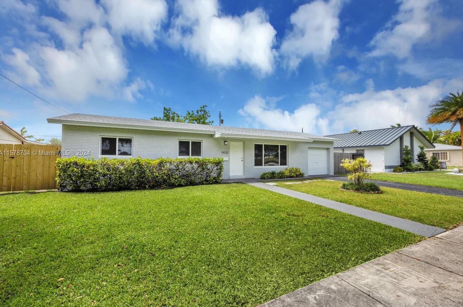 19122 Sw 99th Ave, Miami, FL 33157