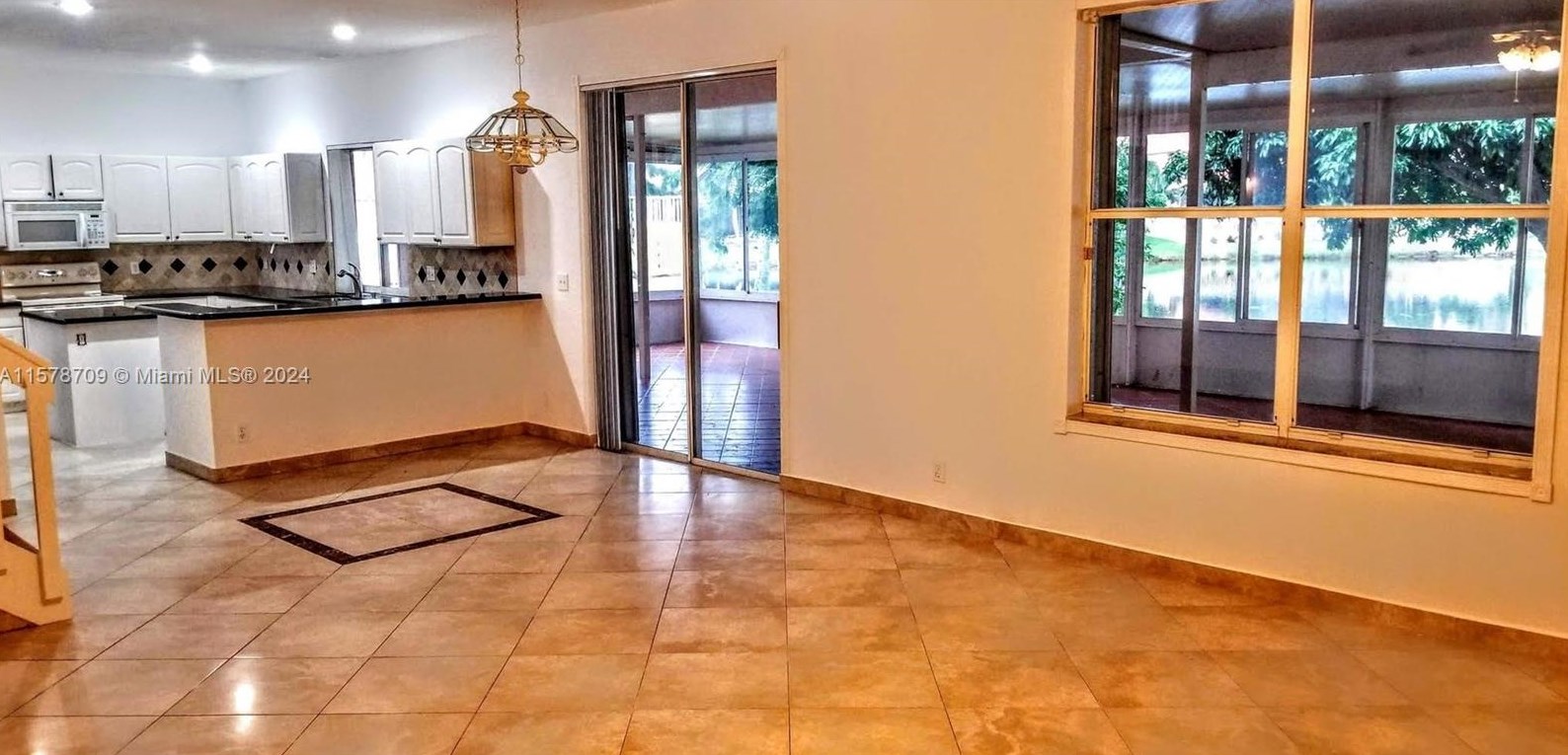 5728 Descartes Cir, Boynton Beach, FL 33472-2429