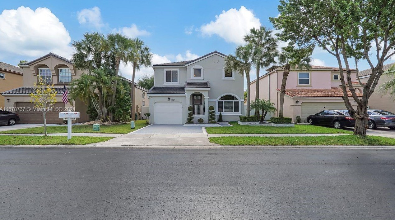 1329 159th Ln, Hollywood, FL 33028-1631