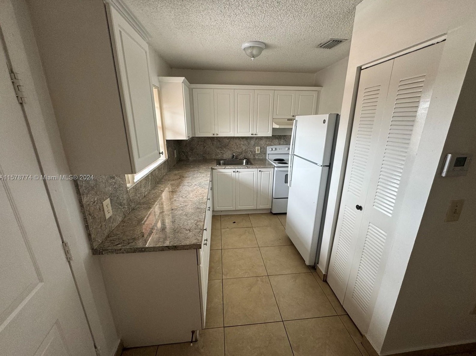 246 E 7th St #7, Hialeah, FL 33010