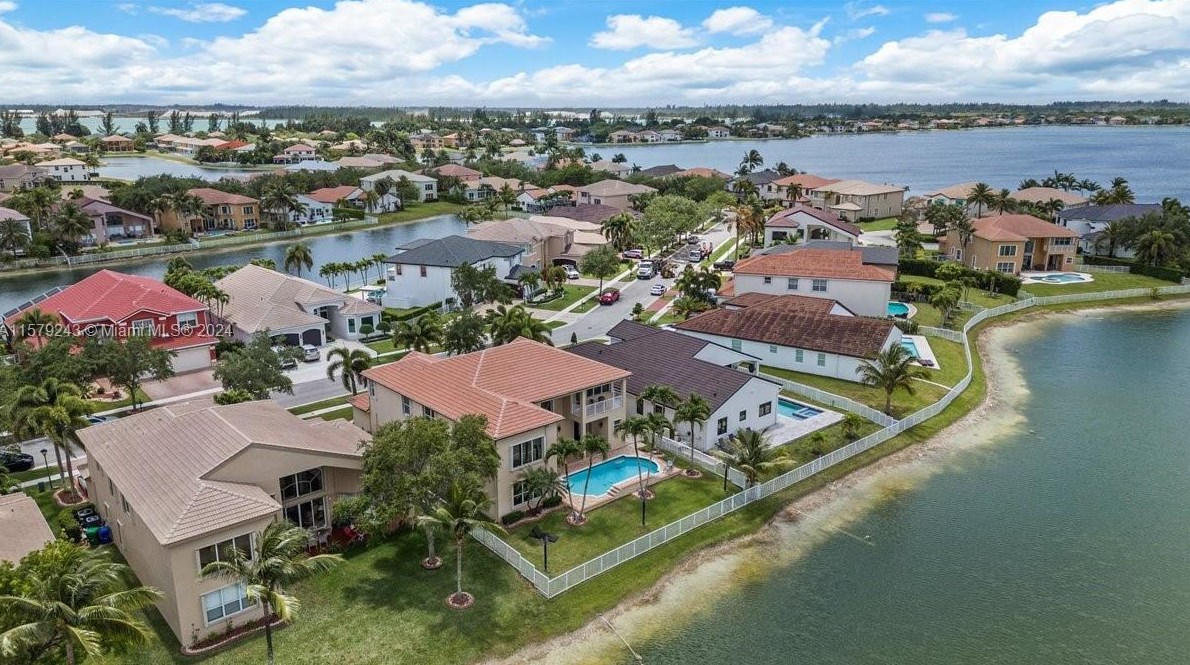 18553 49 St, Hollywood FL  exterior