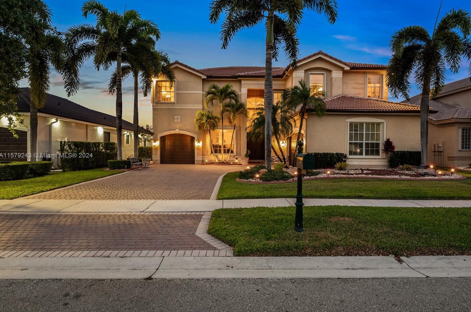 18553 49 St, Hollywood FL  exterior