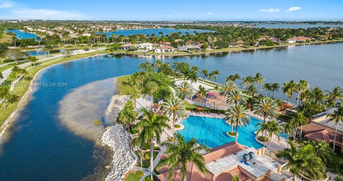 18553 49 St, Hollywood FL  exterior
